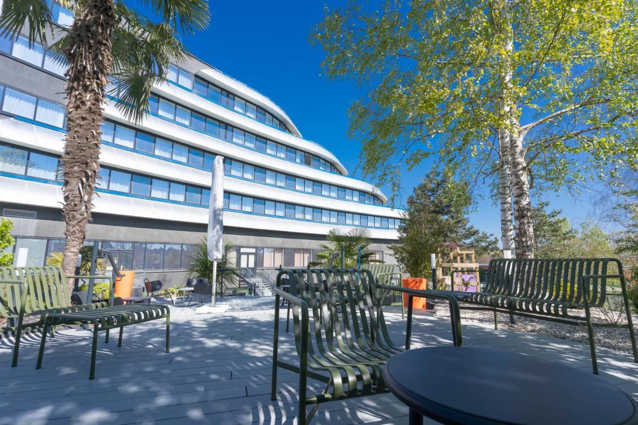 Novotel Poitiers Site Du Futuroscope Chasseneuil-du-Poitou Exterior photo